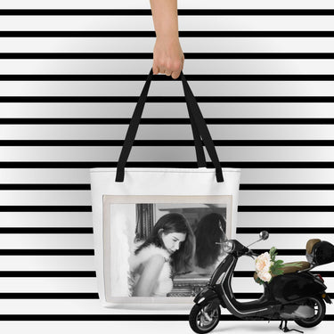 Shiloh Self-Portrait to John Mayer October 2012 carry-all bag